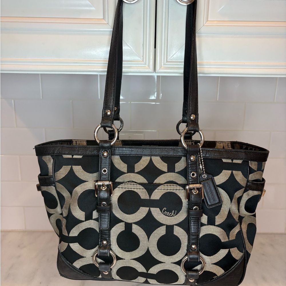 Coach Bag Purse Handbag Black and Gray Signature Gallery Tote Pocketbook